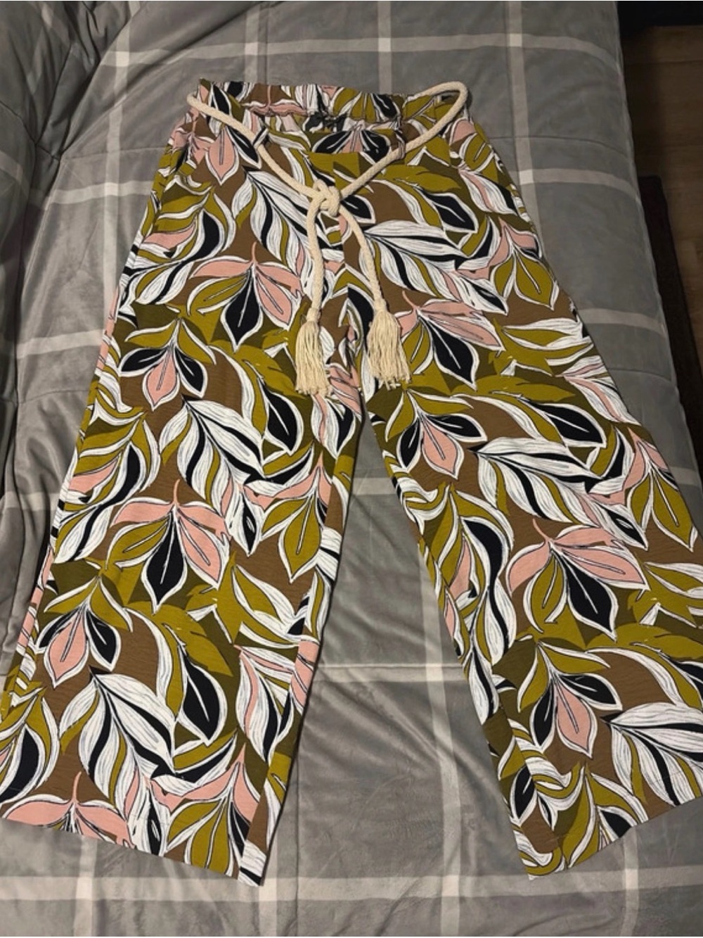 Adrianna Papell Olive Multi Wide-Leg Pants with Rope Tie